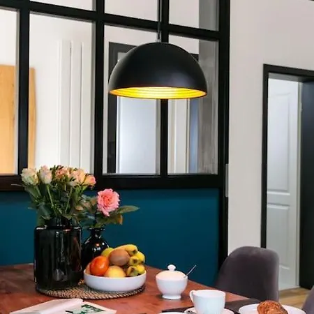 Apartment Charmantes Townhaus Mit Garten, W-lan & Netflix *
