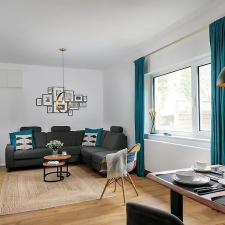 Charmantes Townhaus Mit Garten, W-lan & Netflix * Potsdam