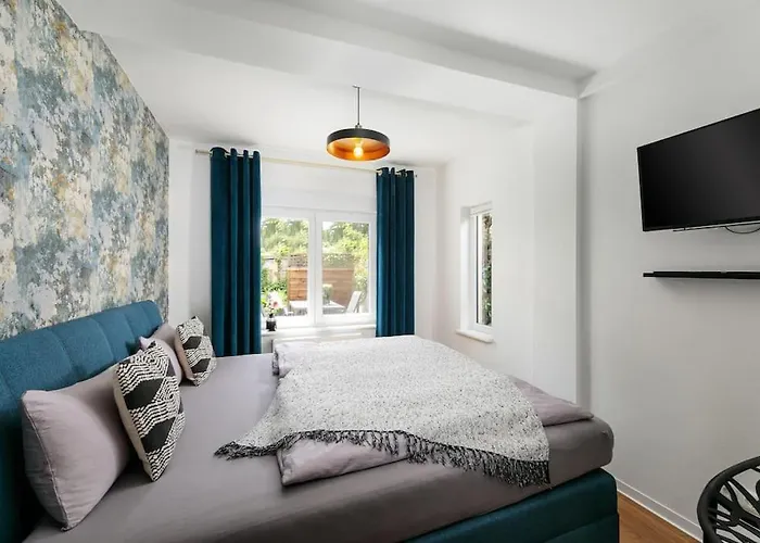 Charmantes Townhaus Mit Garten, W-lan & Netflix Lägenhet Potsdam