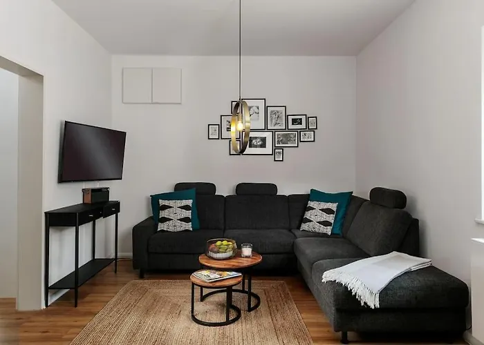 Lägenhet Charmantes Townhaus Mit Garten, W-lan & Netflix Potsdam