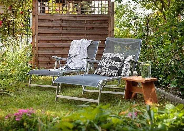 Charmantes Townhaus Mit Garten, W-lan & Netflix *