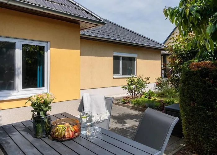 Apartament Charmantes Townhaus Mit Garten, W-lan & Netflix *